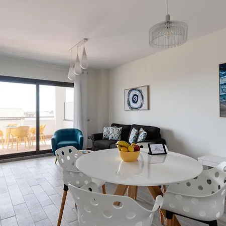 Homeforguest En Residencia De Lujo Con Terraza Y Piscina 公寓 La Guirra