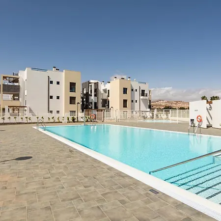 En Residencia De Lujo Con Terraza Y Piscina * La Guirra