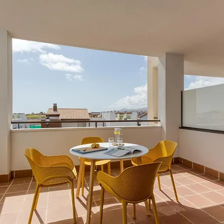 En Residencia De Lujo Con Terraza Y Piscina