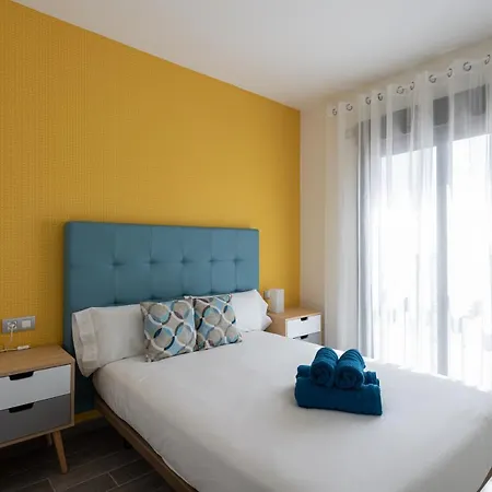 公寓 Homeforguest En Residencia De Lujo Con Terraza Y Piscina