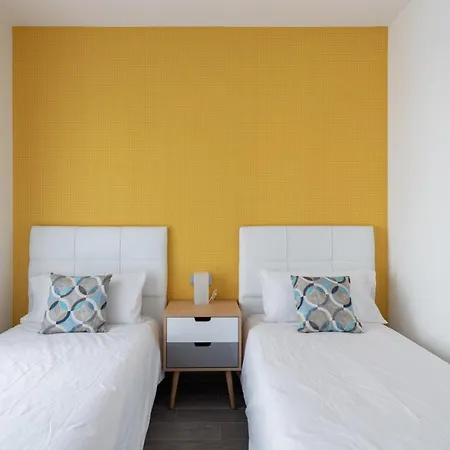 Homeforguest En Residencia De Lujo Con Terraza Y Piscina