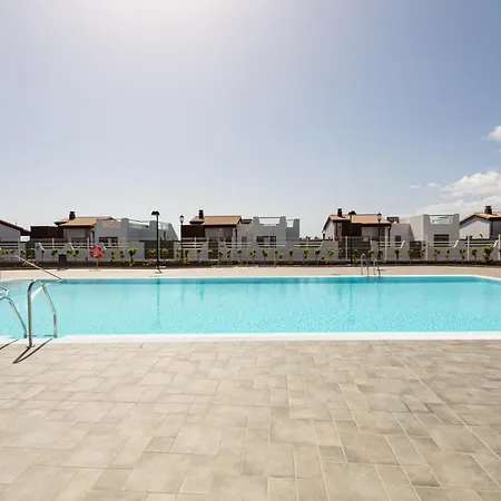 Διαμέρισμα Homeforguest En Residencia De Lujo Con Terraza Y Piscina La Guirra