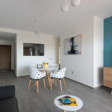 Διαμέρισμα Homeforguest En Residencia De Lujo Con Terraza Y Piscina *