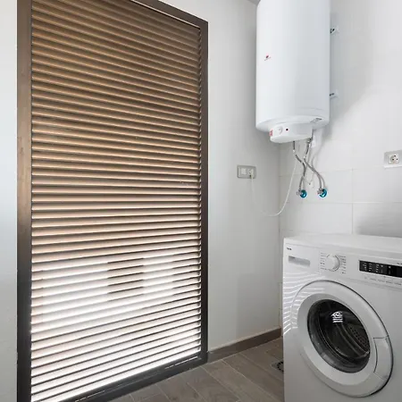 Homeforguest En Residencia De Lujo Con Terraza Y Piscina * Ла-Гирра