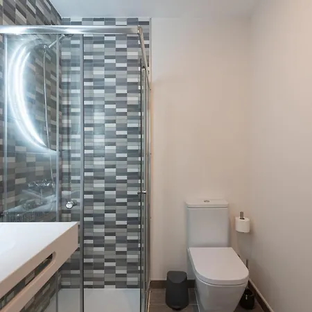 Homeforguest En Residencia De Lujo Con Terraza Y Piscina アパート